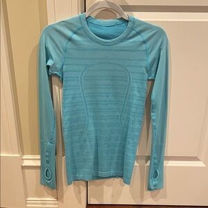 Lulu swiftly tech thumb hole long sleeve